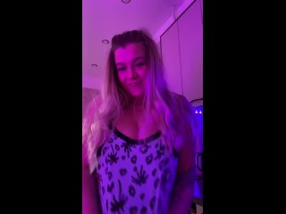 video by pretty girls 18